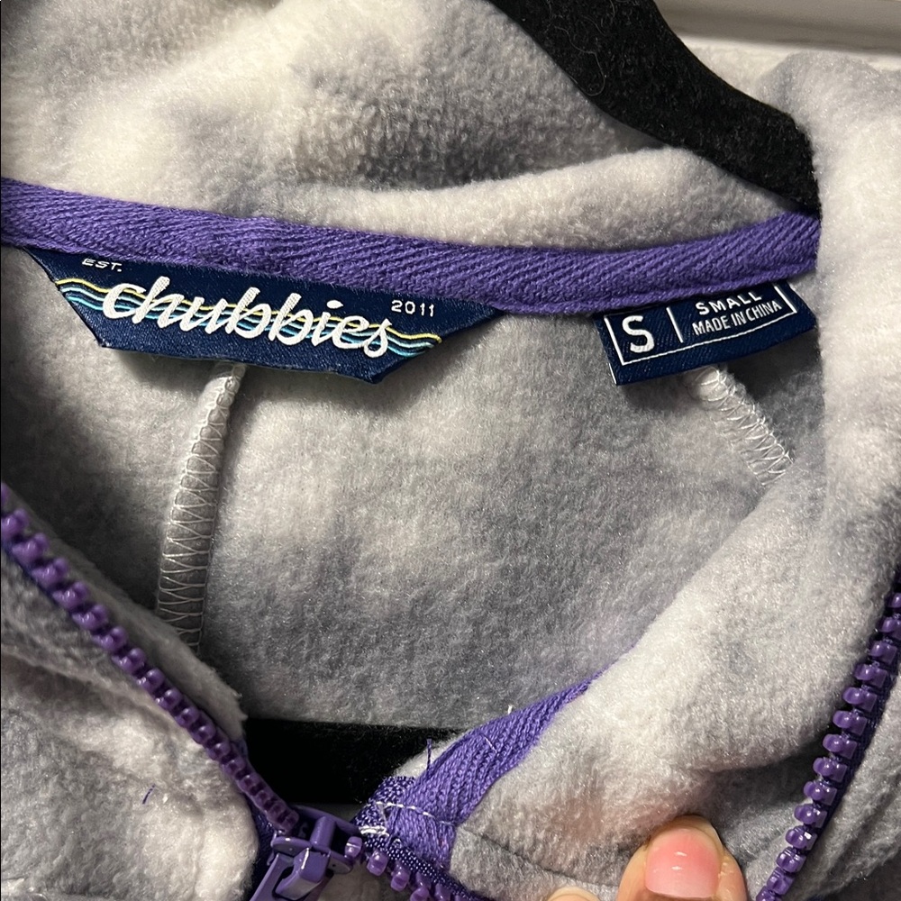 Chubbies Men’s Grey Purple Dazed and Amused The Chubbsie Fleece Romper Sz S EUC - Picture 7 of 9